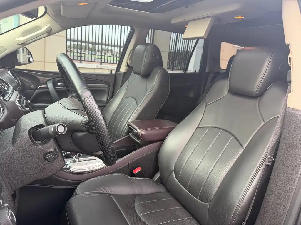 Enclave 3.6 L 4 WD Smart Enjoyment Flagship