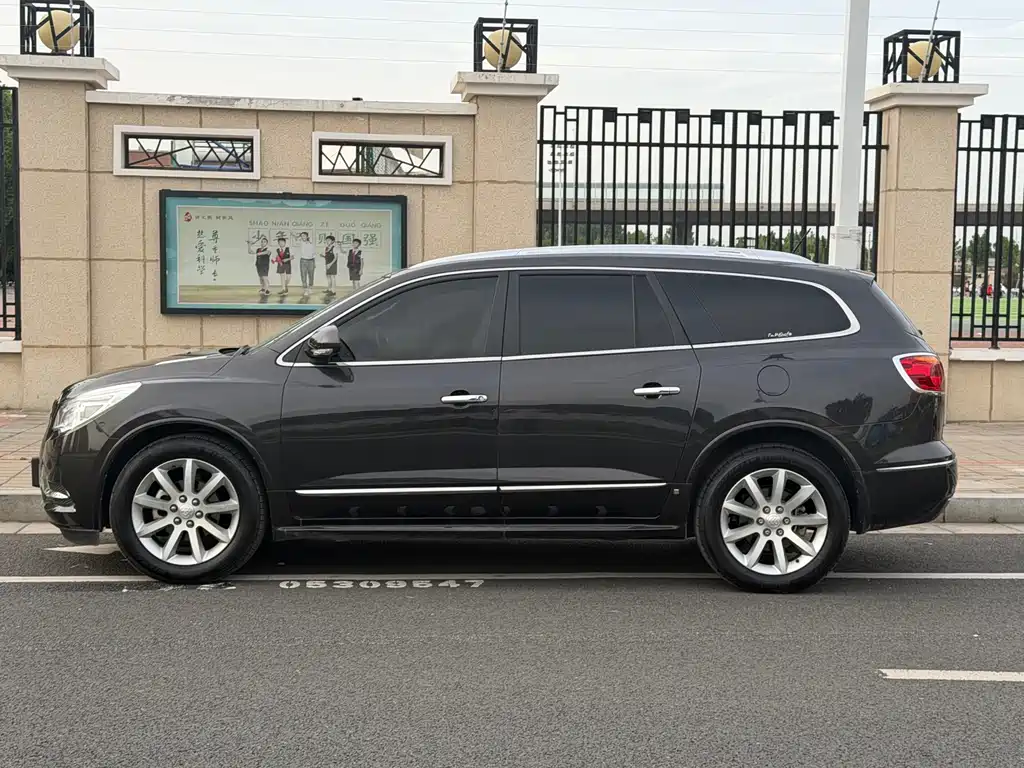 Enclave 3.6 L 4 WD Smart Enjoyment Flagship