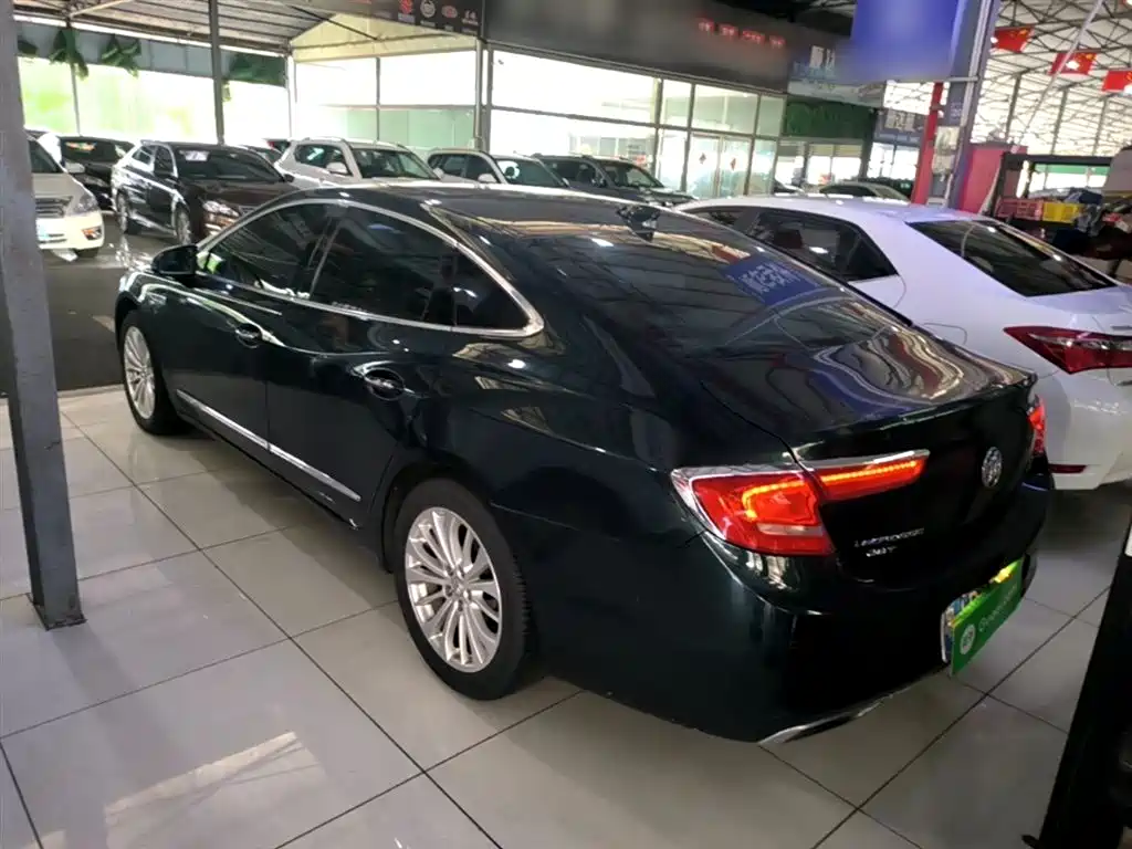 LaCrosse Facelift 28 T Elite