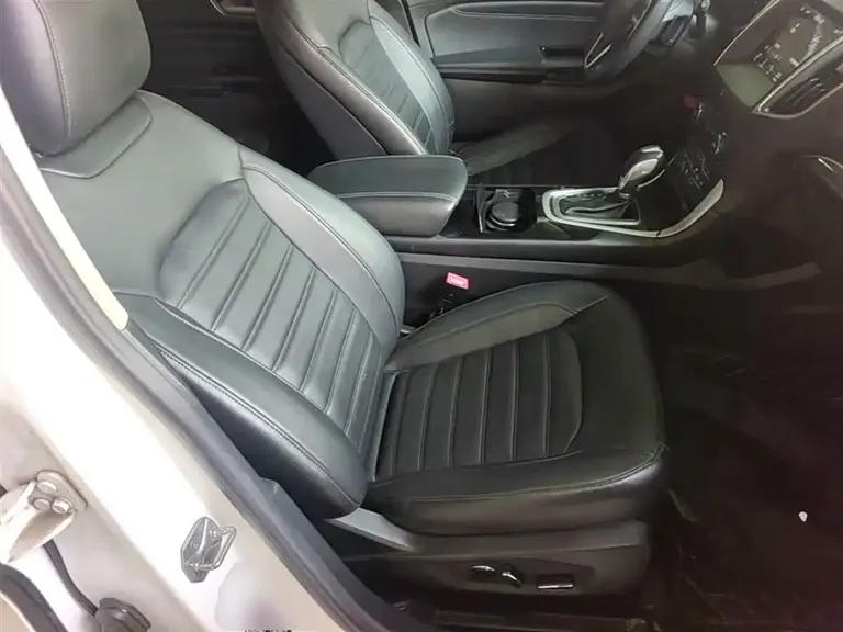Ford Edge EcoBoost 245 2 WD Grand Sharp 7-seat