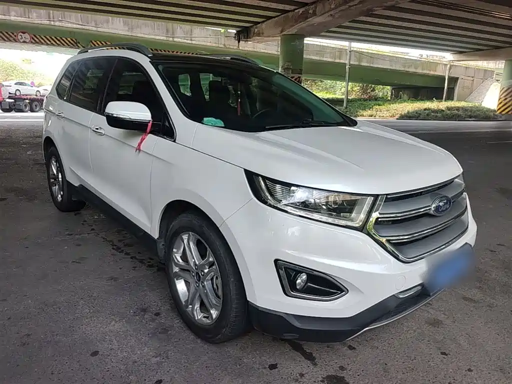 Edge EcoBoost 245 2 WD Grand Sharp 7-seat