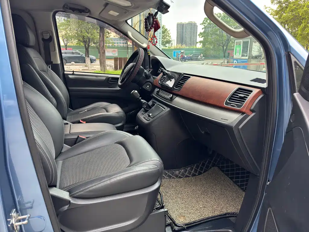 Maxus G10 大通G10 2016款 1.9 T 手动精英版 柴油 国IV