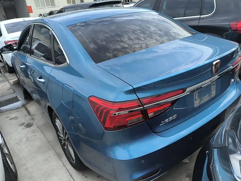 Roewe i6 Classic 荣威i6经典 2019款 PLUS 20 T TST 4 G互联旗舰超赞版
