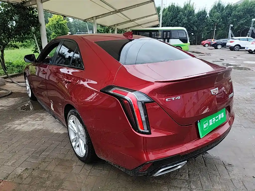 Cadillac CT4 28 T Fashion