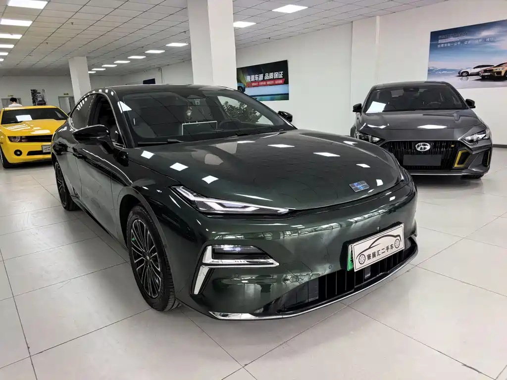 Galaxy Xingyao 8 130 km EM-i Premium