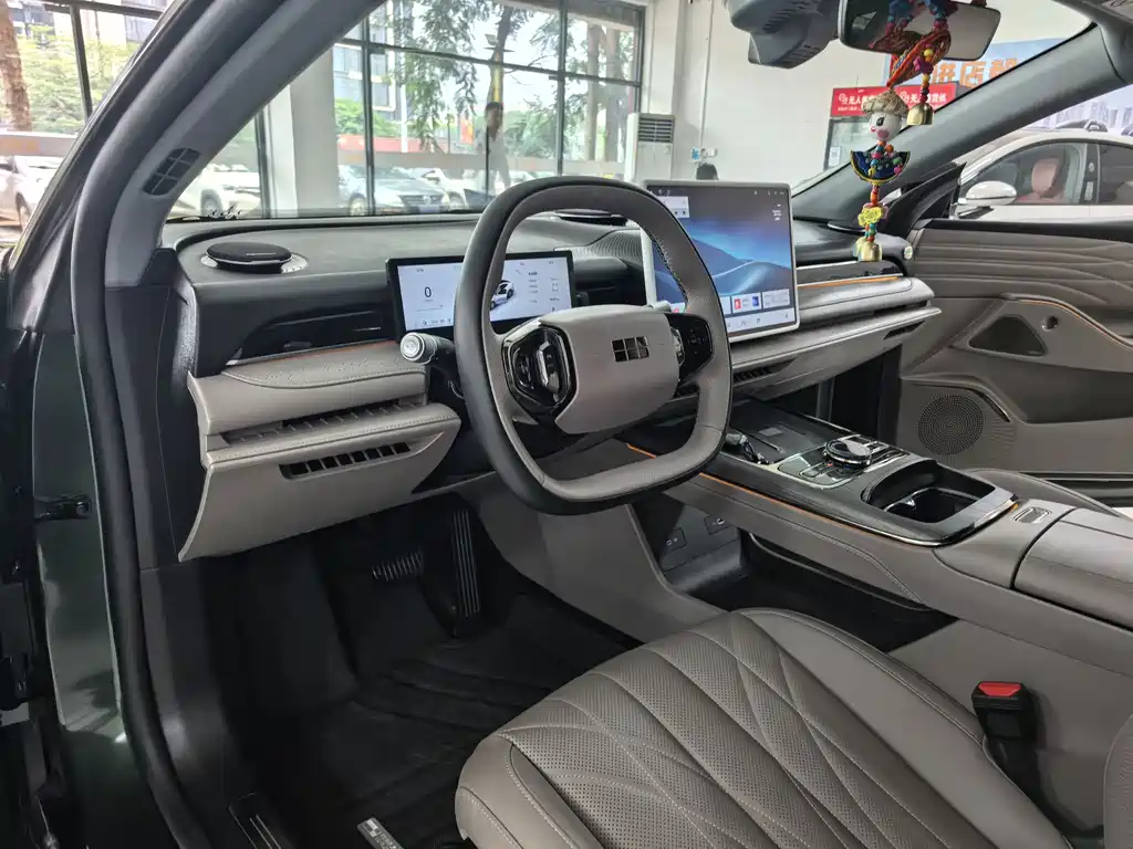 Galaxy Xingyao 8 130 km EM-i Premium