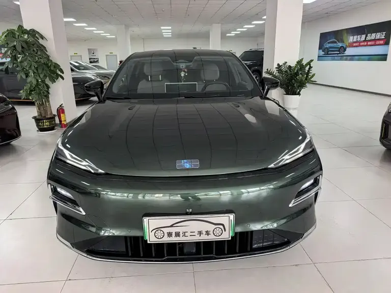 Geely Galaxy Xingyao 8 130 km EM-i Premium