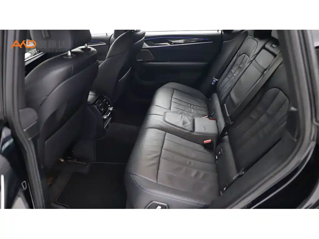 BMW 6 Series GT 宝马630 GT/2.0 T/21款/改款 M运动套装