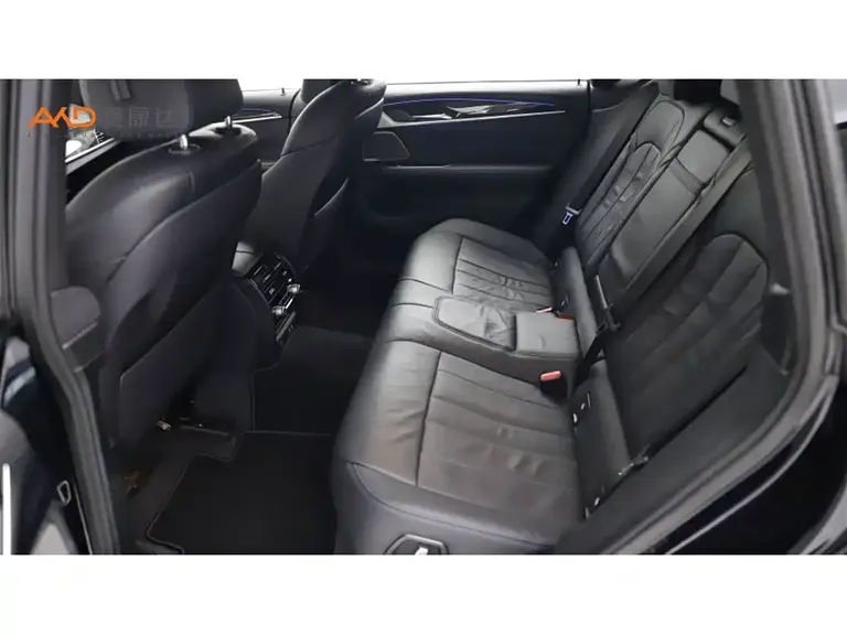BMW 6 Series GT 宝马630 GT/2.0 T/21款/改款 M运动套装
