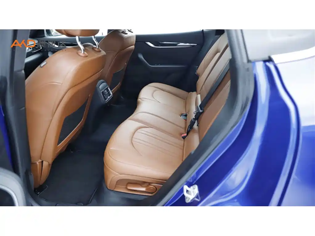 Levante Levante2018款 3.0 T 经典版