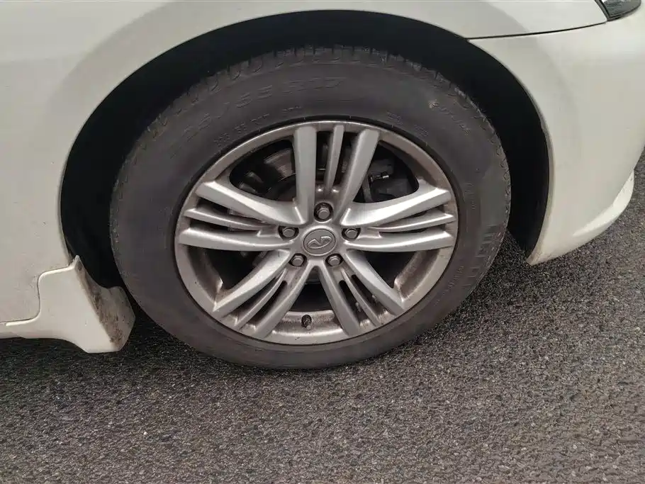 Infiniti G Series G25 Sedan Luxury Sport
