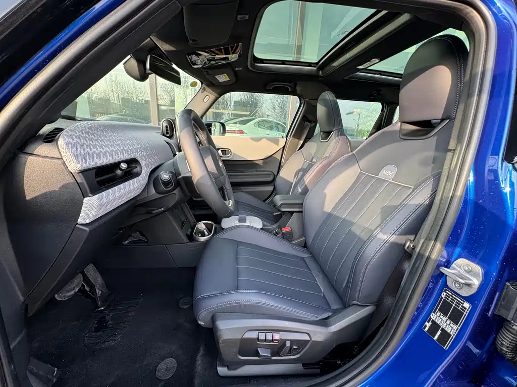 MINI 2.0 T COOPER S Artist 5-door