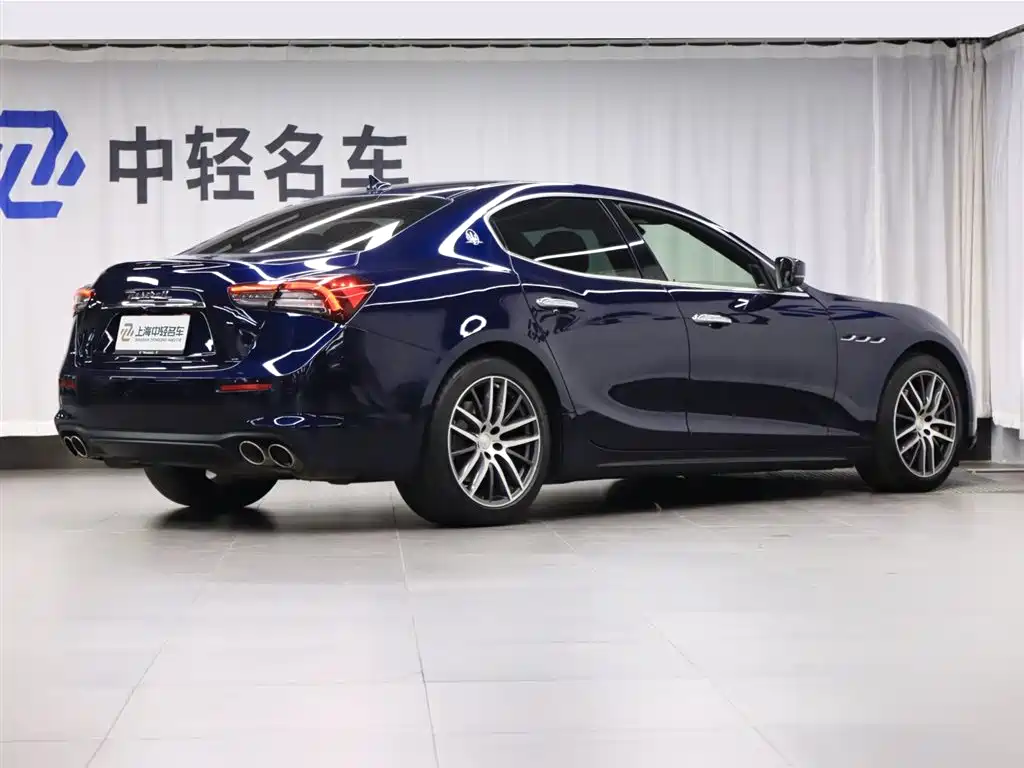 Ghibli 3.0 T Standard CN-V