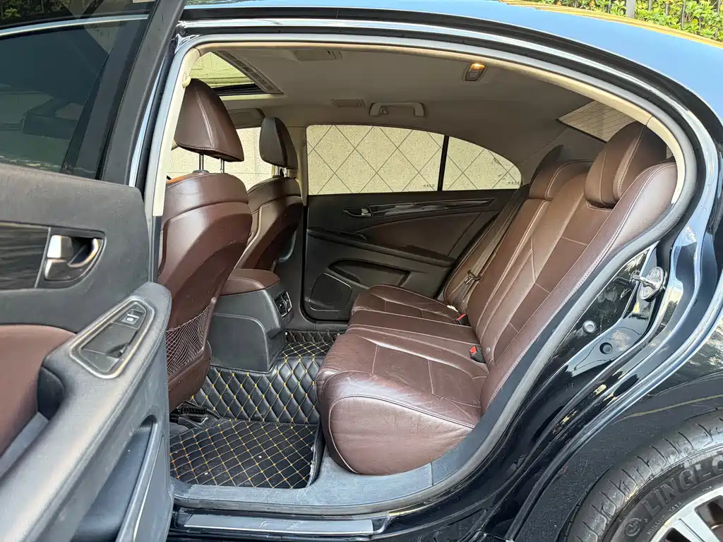 Hongqi H7 2.0 T Flagship