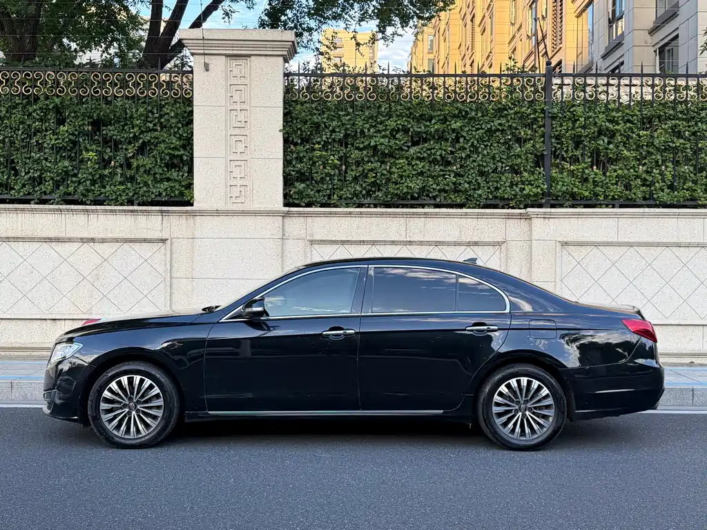 Hongqi H7 2.0 T Flagship