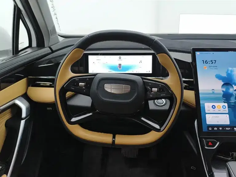 Geely Boyue L 1.5 TD DCT Distinguished
