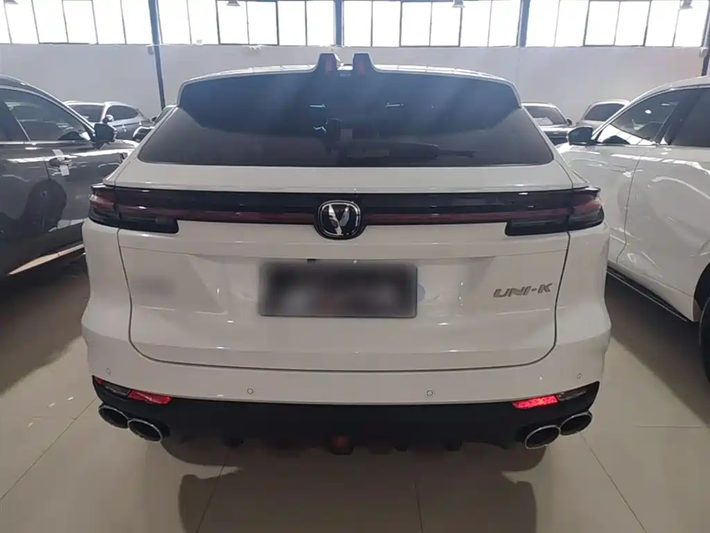 Changan UNI-K 2.0 T 2 WD Joy