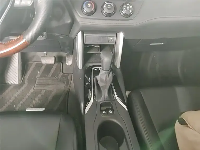 Toyota Corolla Cross 2.0 L Pioneer