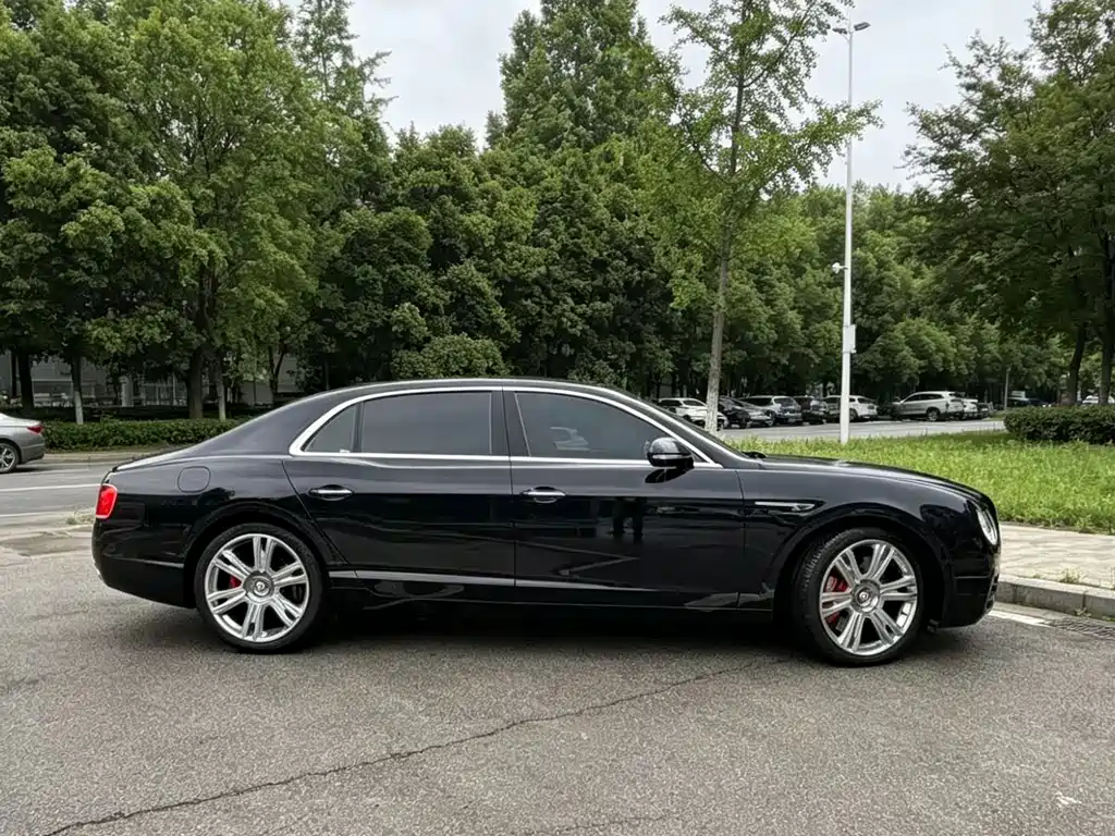 Flying Spur 4.0 T V8 S Standard