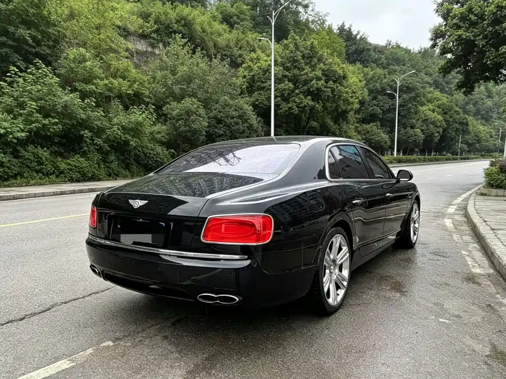 Flying Spur 4.0 T V8 S Standard