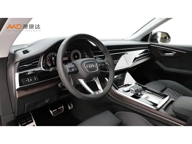 Audi Q8 55 TFSI Luxury Dynamic