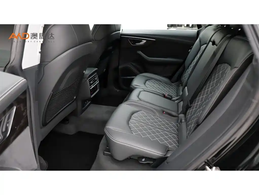 Audi Q8 55 TFSI Luxury Dynamic