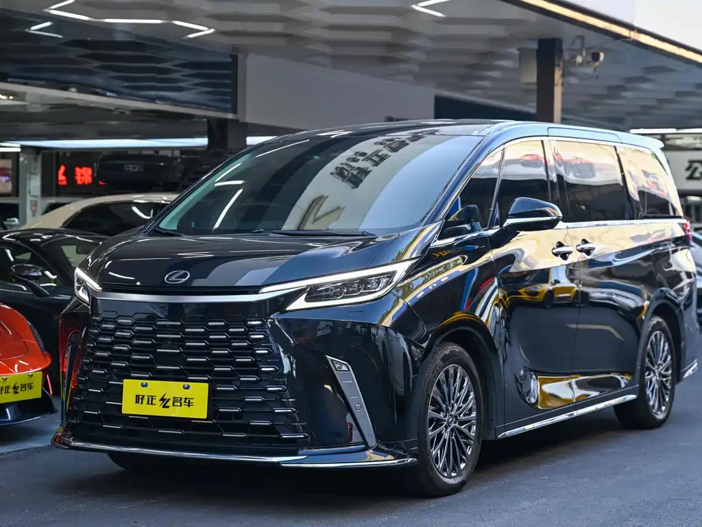 Lexus LM 500 h 6-seat Supreme