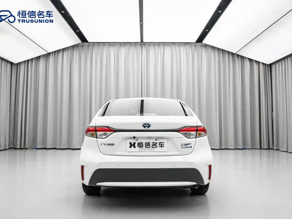 Levin Dual Engine 1.8 H E-CVT Leading