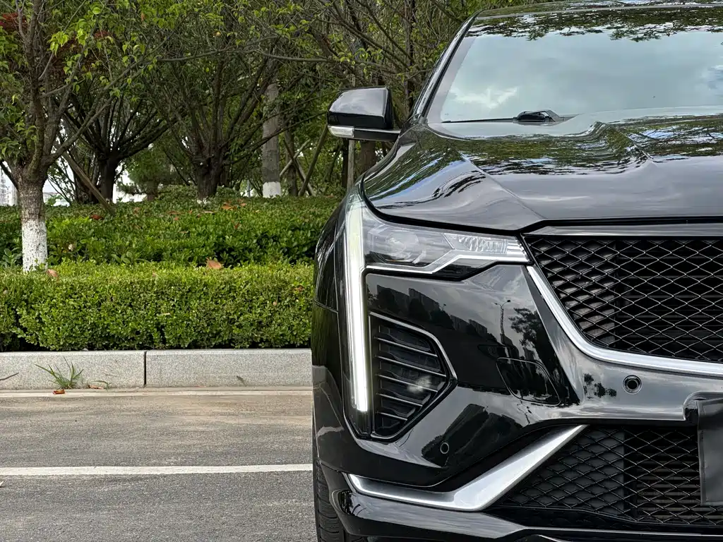 Cadillac CT4 28 T Distinguished