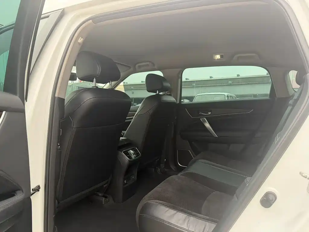Avancier 240 TURBO 2 WD Elite