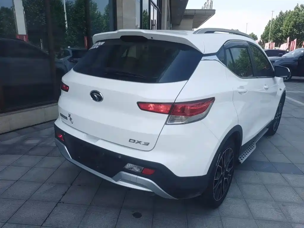 Soueast DX3 东南DX3 2016款 1.5 L 手动旗舰型