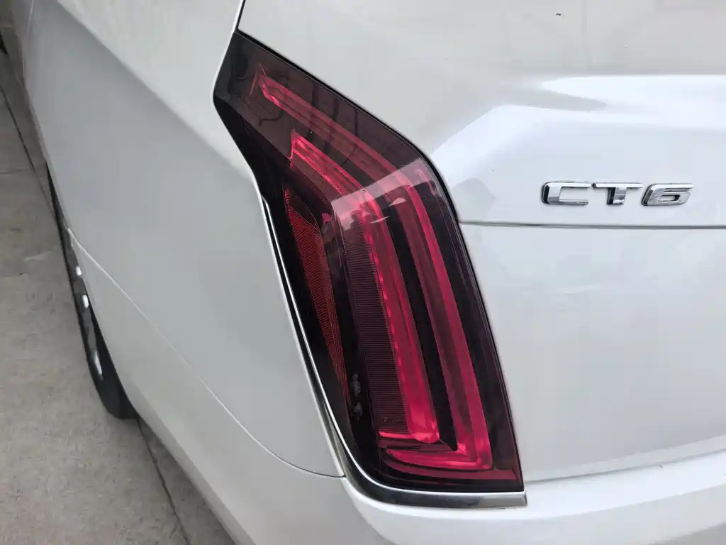 Cadillac CT6 28 T Elite