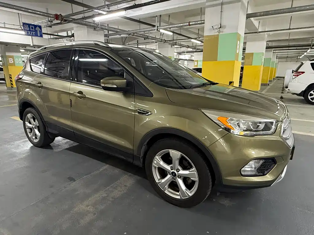 Kuga EcoBoost 180 2 WD Fine Wing