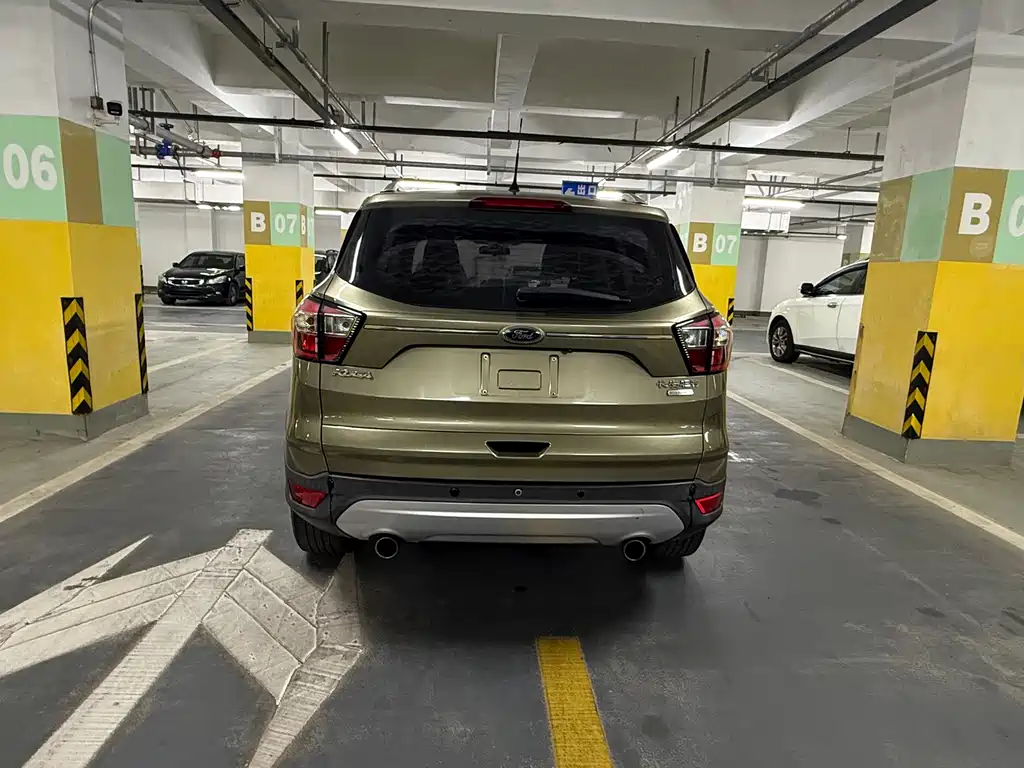 Kuga EcoBoost 180 2 WD Fine Wing