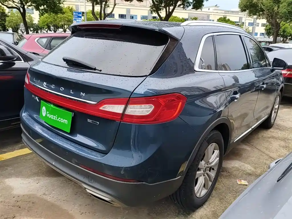 Lincoln MKX 2.0 T 2 WD Premium