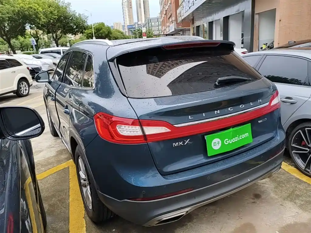 Lincoln MKX 2.0 T 2 WD Premium
