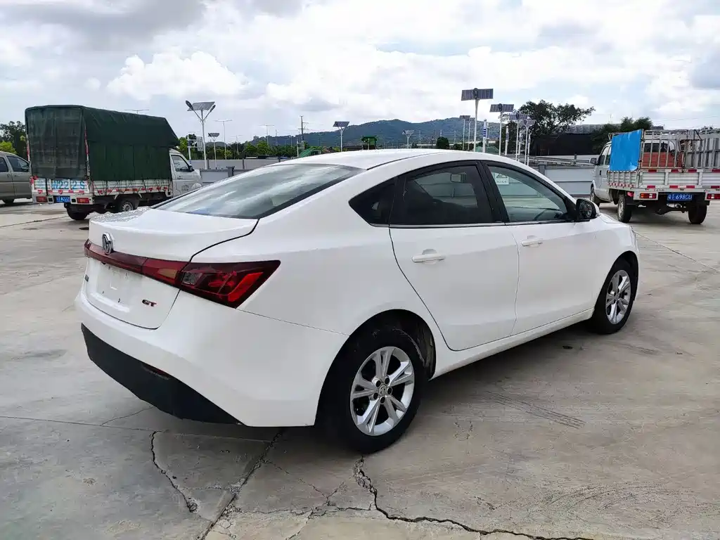 Ruixing 1.5 T Auto Value Luxury