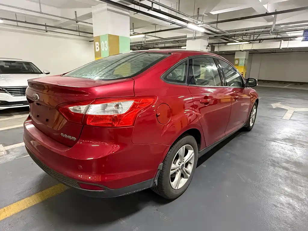 Focus Sedan 1.6 L Auto Style