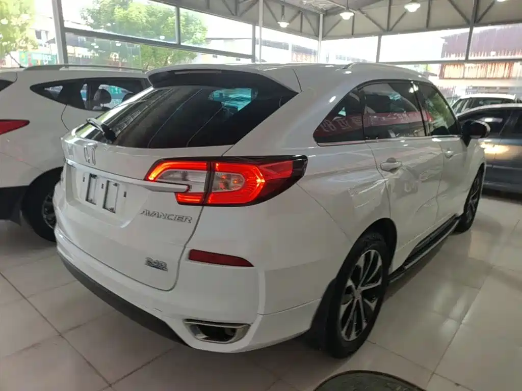 Avancier 240 TURBO 2 WD Elite