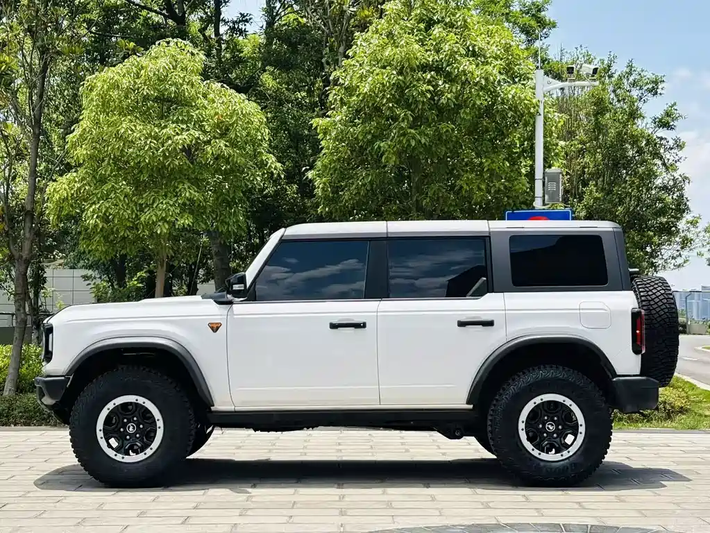 Ford Bronco 2.3 T Badlands