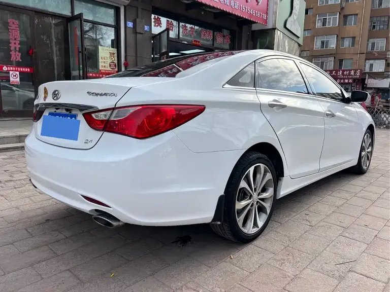 Hyundai Sonata 索纳塔 2013款 2.4 L 自动豪华版 国IV