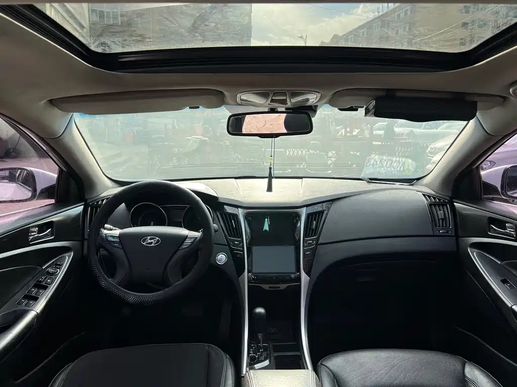Sonata 索纳塔 2013款 2.4 L 自动豪华版 国IV