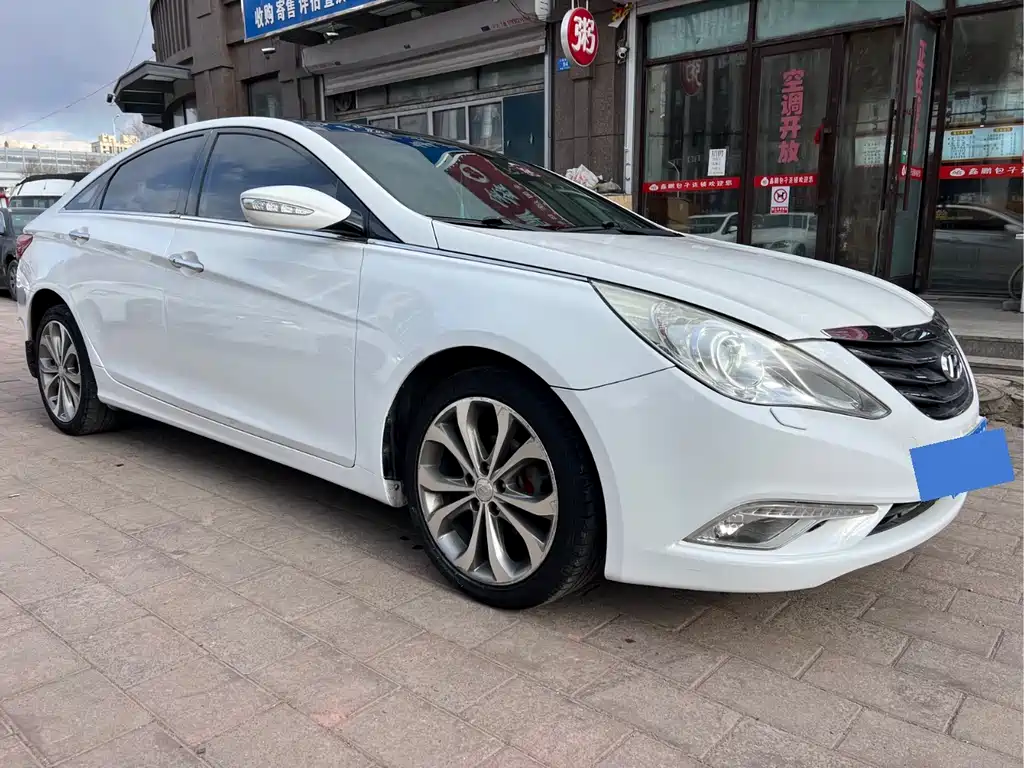Sonata 索纳塔 2013款 2.4 L 自动豪华版 国IV