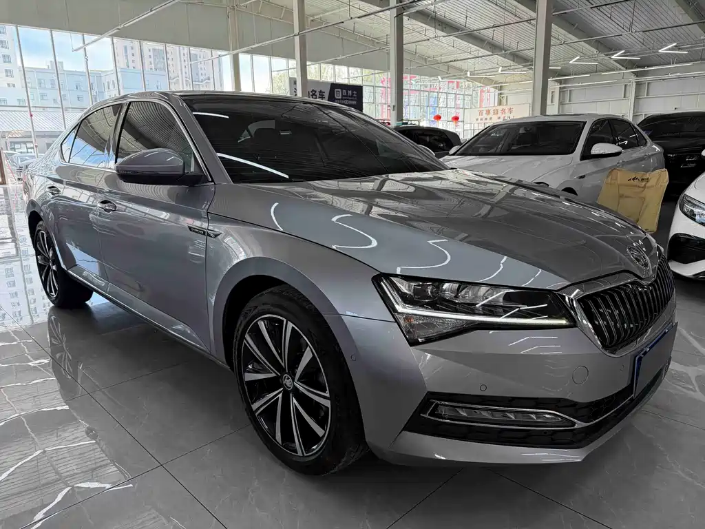 Superb TSI280 DSG Premium
