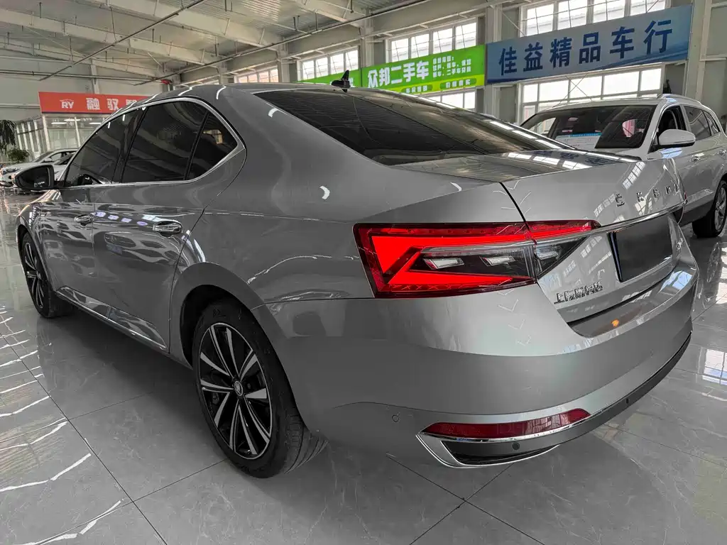 Superb TSI280 DSG Premium