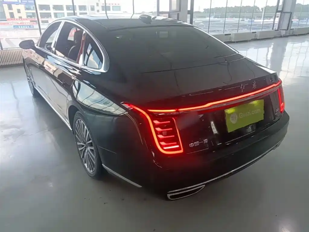 Hongqi H9 2.0 T Connected Flagship Enjoyment