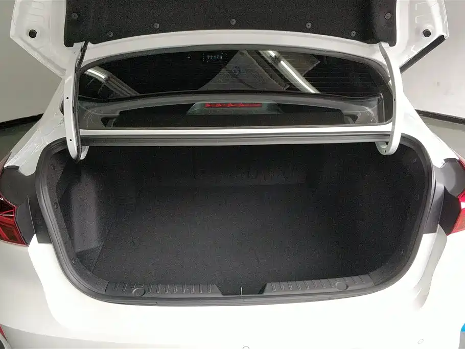 Eado PLUS 1.5 L Manual Luxury