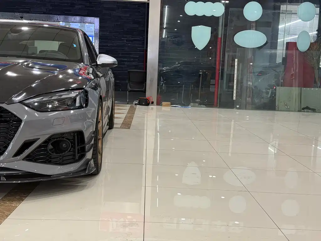 Audi RS 5 RS 5 2.9 T Sportback Dark Gold