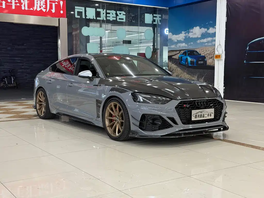 Audi RS 5 RS 5 2.9 T Sportback Dark Gold