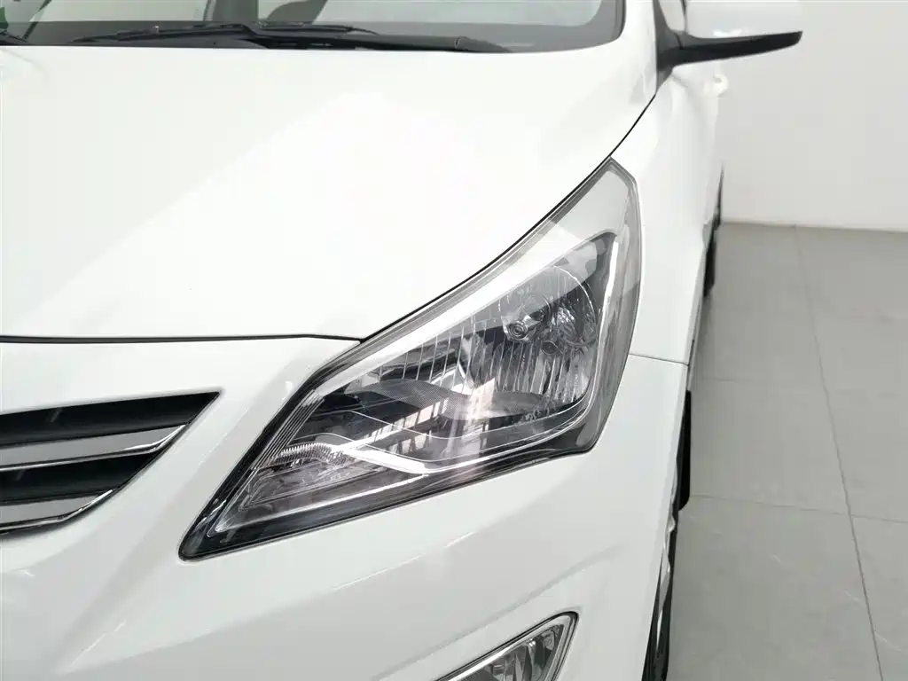 Accent 1.4 L Manual Intelligent GLS
